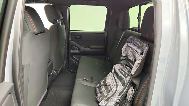 2026 Nissan Frontier Crew Cab 4x4 PRO-4X w/ Convenience Pkg, Tonneau & Step Rails - 23083472 - 19