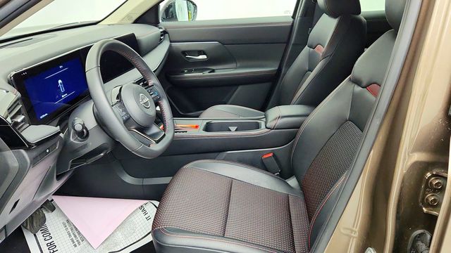 2026 Nissan Kicks SR AWD - 23094171 - 17