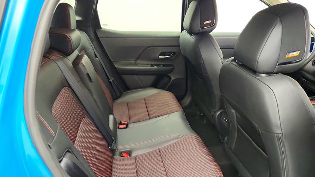 2026 Nissan Kicks SR AWD w/ SR Premium Pkg, Cold Weather Pkg & 19'' Wheels - 23099964 - 21