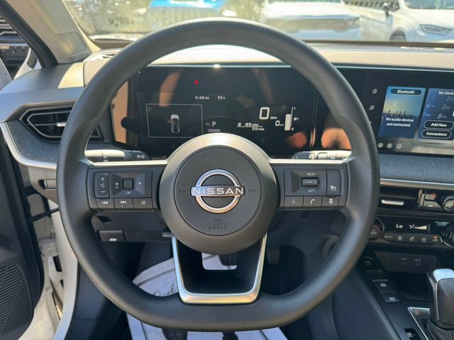 2026 Nissan Kicks 2.0 SV's photo