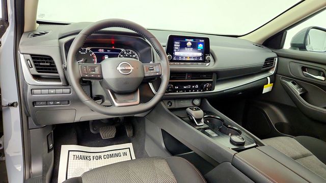 2026 Nissan Rogue 2026.5 AWD SV w/ Cold Weather Package & ProPILOT Assist - 23089988 - 11