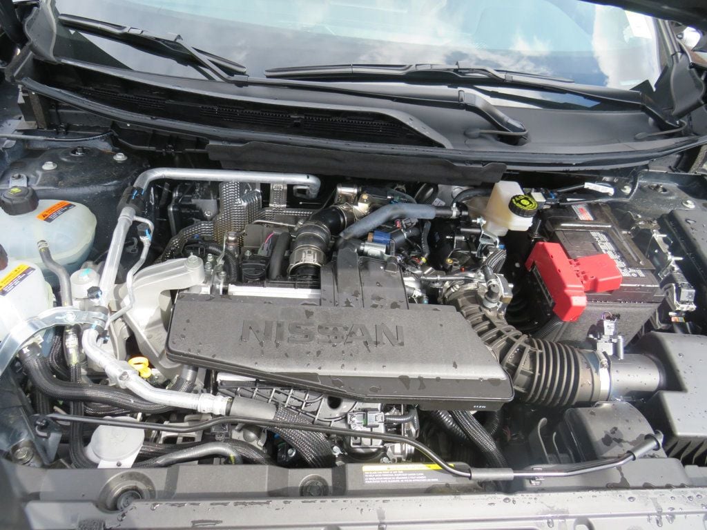 Nissan Rogue photo 14