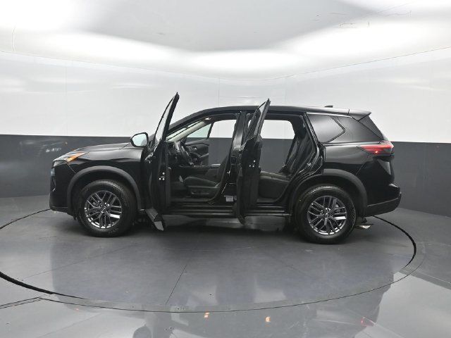 2026 Nissan Rogue AWD SV - 23053891 - 32