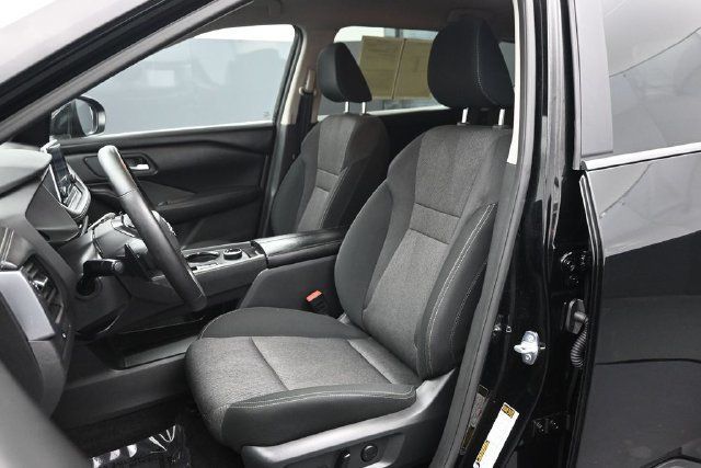 2026 Nissan Rogue AWD SV - 23053891 - 4