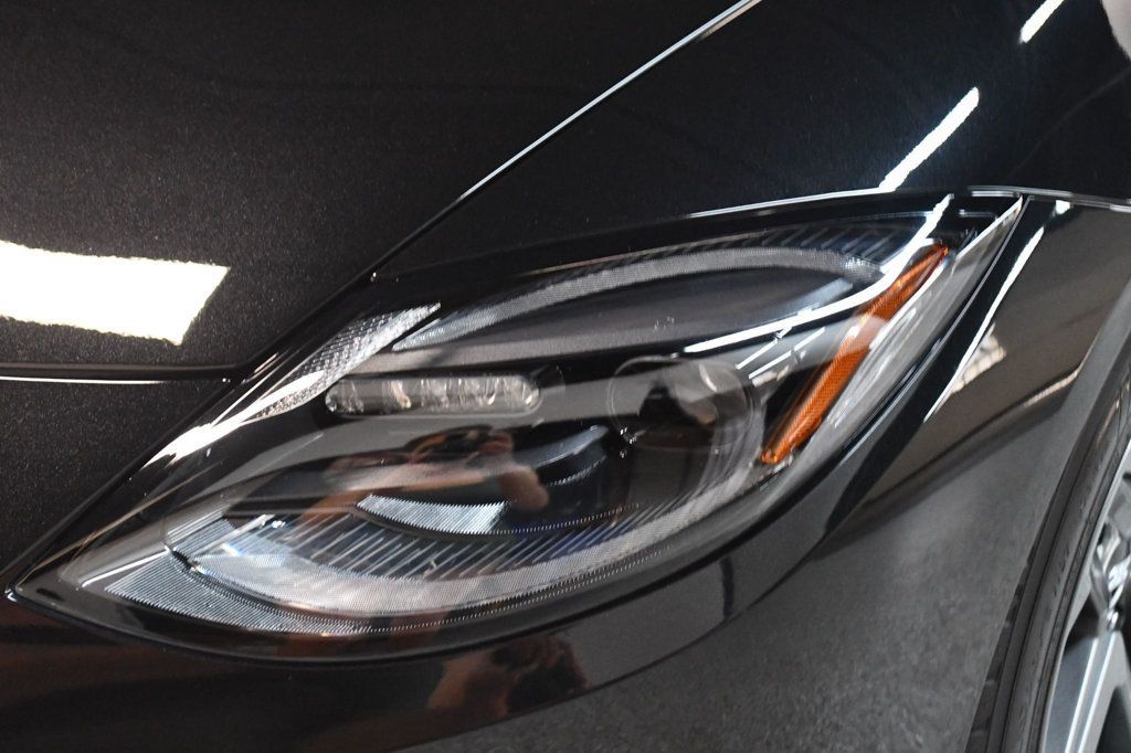 Nissan Z photo 11