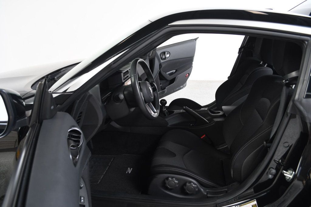 Nissan Z photo 26