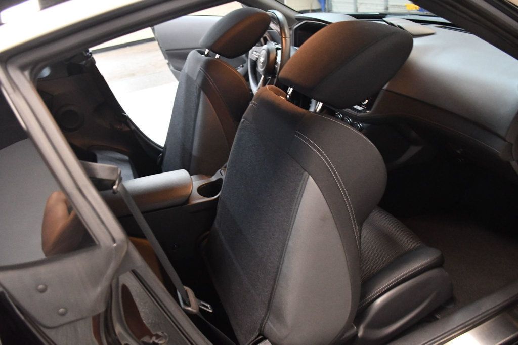 Nissan Z photo 32