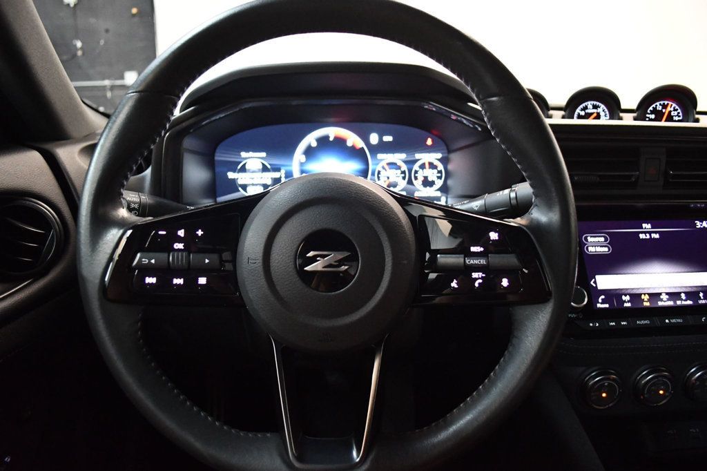 Nissan Z photo 34