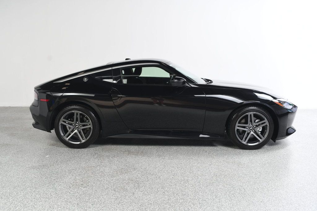 Nissan Z photo 4