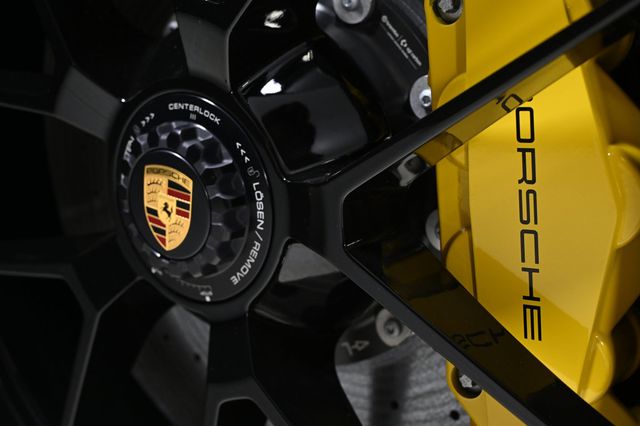 2026 Porsche 911  - 22919188 - 28