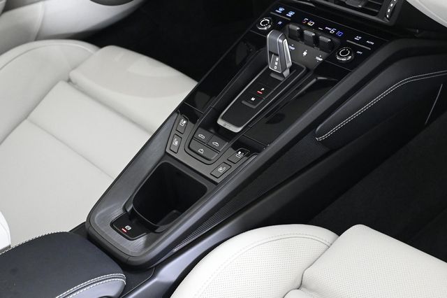 2026 Porsche 911  - 22919188 - 30