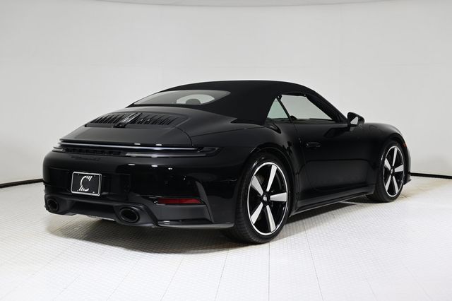 2026 Porsche 911  - 22961678 - 6