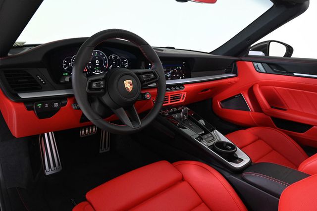 2026 Porsche 911 Carrera 4 GTS - 22929095 - 11