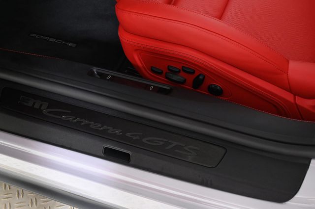 2026 Porsche 911 Carrera 4 GTS - 22929095 - 33
