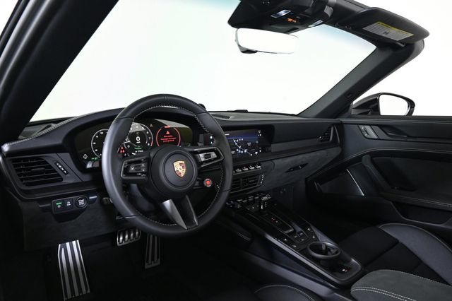 2026 Porsche 911 Carrera 4 GTS - 22966379 - 10