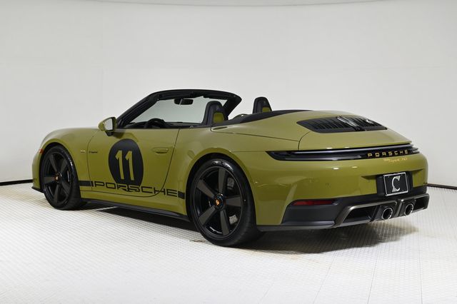 2026 Porsche 911 Carrera 4 GTS - 22982189 - 2