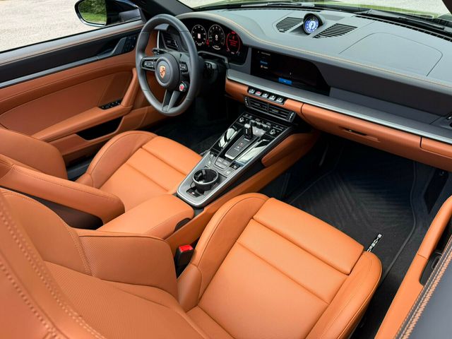 2026 Porsche 911 Carrera Cabriolet, RS Spyder Wheels, Sport Exhaust, Sport Chrono - 23041986 - 41