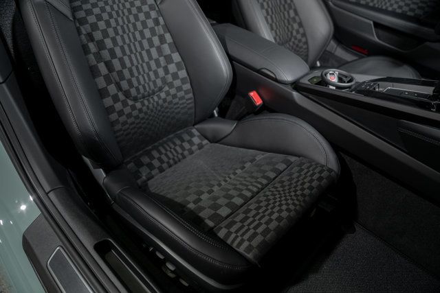 2026 Porsche 911 Carrera Coupe - 23008556 - 23