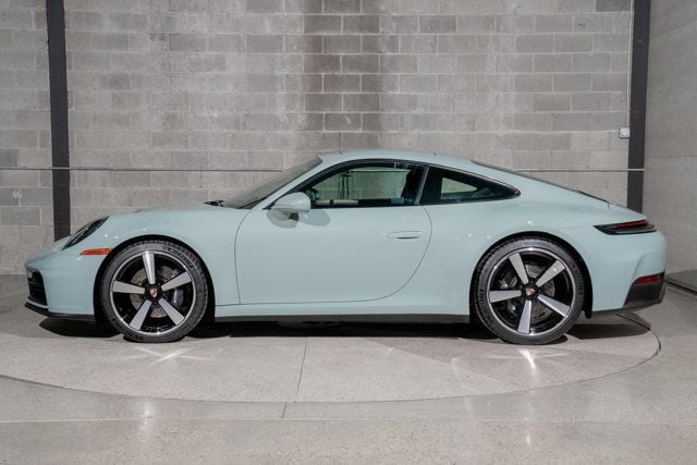 2026 Porsche 911 Carrera Coupe - 23008556 - 5