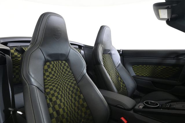 2026 Porsche 911 Carrera GTS - 22976771 - 17