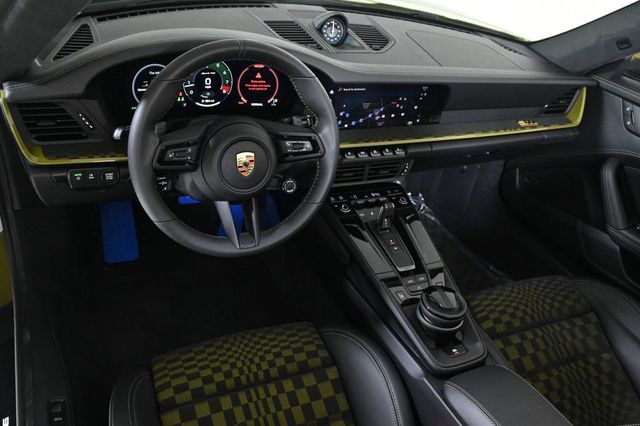 2026 Porsche 911 Carrera GTS - 23058158 - 3