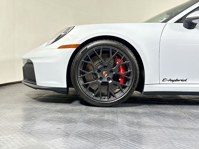 2026 Porsche 911 Carrera GTS - 23058415 - 28