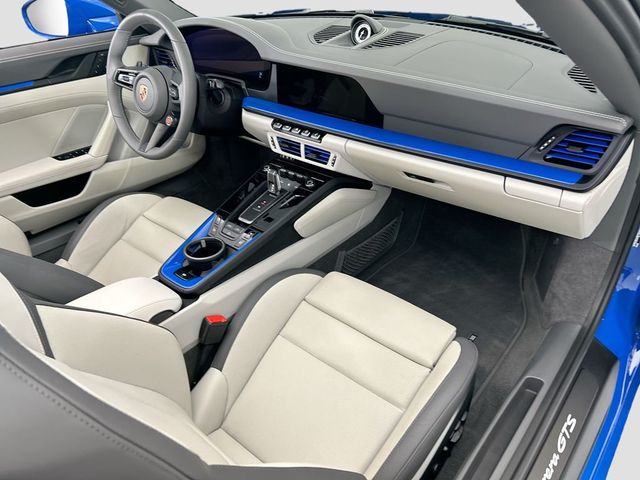2026 Porsche 911 Carrera GTS Cabriolet - 23018992 - 23
