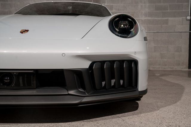 2026 Porsche 911 Carrera GTS Coupe - 23049083 - 14
