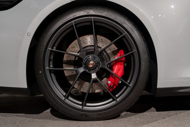2026 Porsche 911 Carrera GTS Coupe - 23049083 - 17