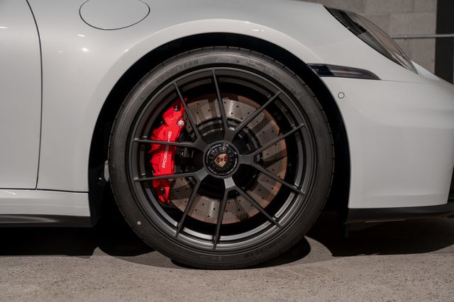 2026 Porsche 911 Carrera GTS Coupe - 23049083 - 18