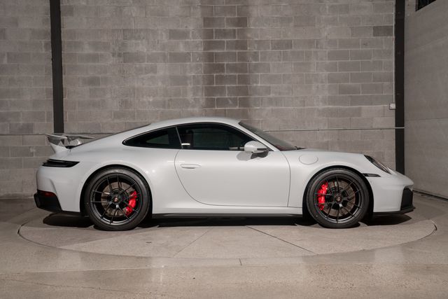 2026 Porsche 911 Carrera GTS Coupe - 23049083 - 1