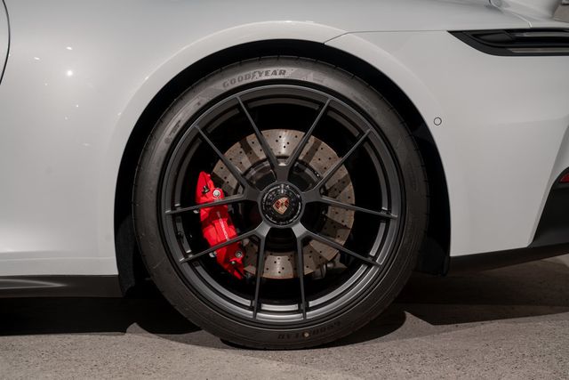2026 Porsche 911 Carrera GTS Coupe - 23049083 - 20