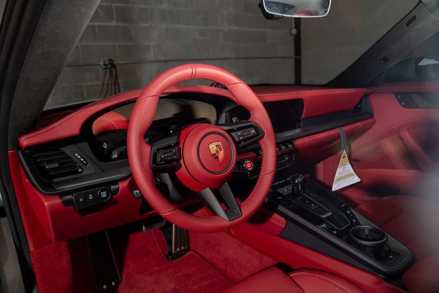 2026 Porsche 911 Carrera GTS Coupe - 23049083 - 23