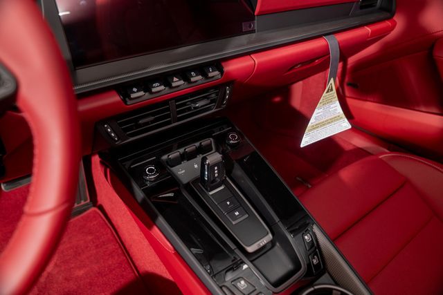 2026 Porsche 911 Carrera GTS Coupe - 23049083 - 32