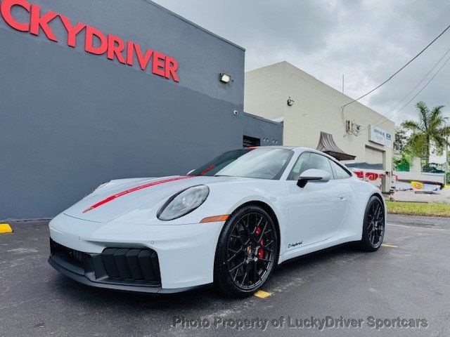 2026 Porsche 911 Carrera GTS Coupe - 22973935 | Video 1