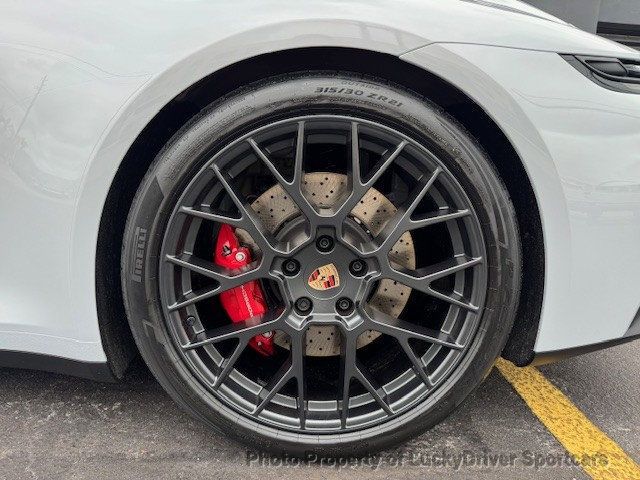 2026 Porsche 911 Carrera GTS Coupe - 22973935 - 17