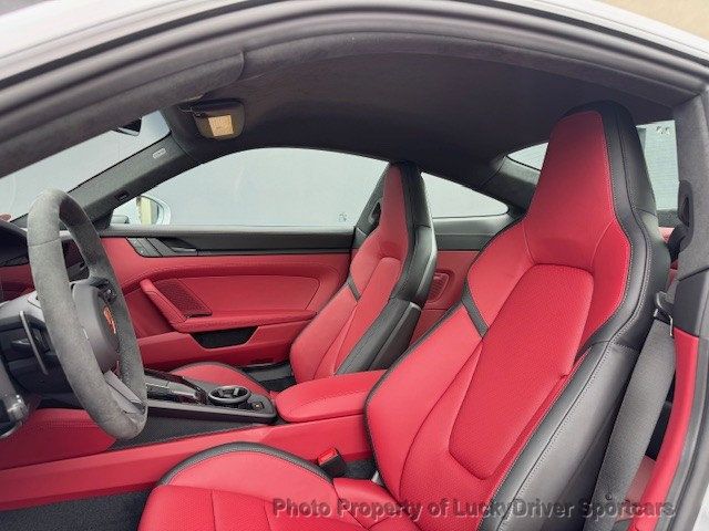 2026 Porsche 911 Carrera GTS Coupe - 22973935 - 23
