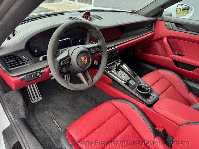 2026 Porsche 911 Carrera GTS Coupe - 22973935 - 24
