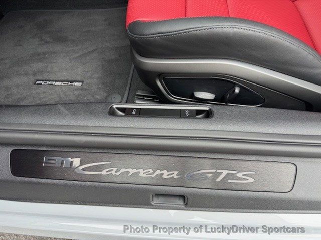 2026 Porsche 911 Carrera GTS Coupe - 22973935 - 34