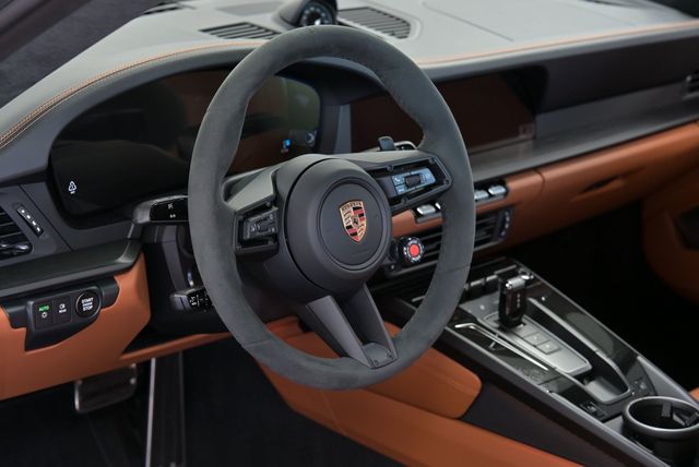 2026 Porsche 911 Carrera GTS Coupe - 22987541 - 23