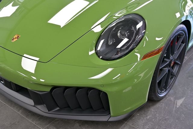 2026 Porsche 911 Carrera GTS Coupe - 22987541 - 5