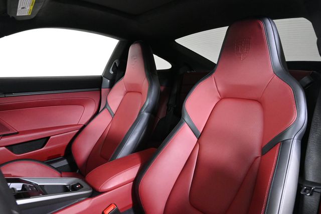 2026 Porsche 911 Carrera S - 22972562 - 4
