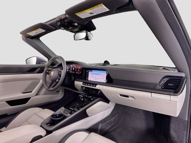 2026 Porsche 911 Carrera S - 23092095 - 16