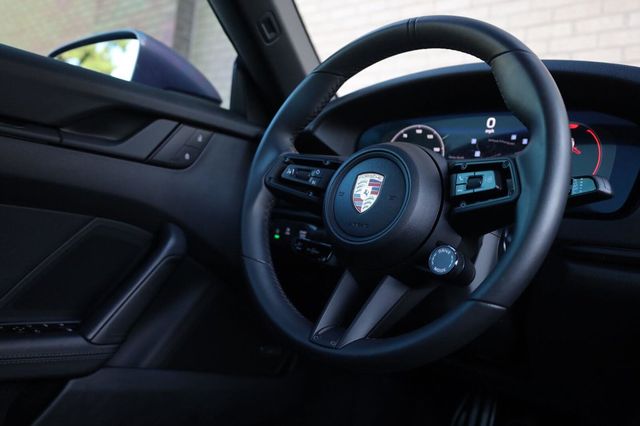 2026 Porsche 911 Carrera T - 23065376 - 33