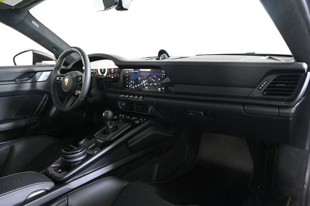 2026 Porsche 911 GT3 - 22950115 - 15