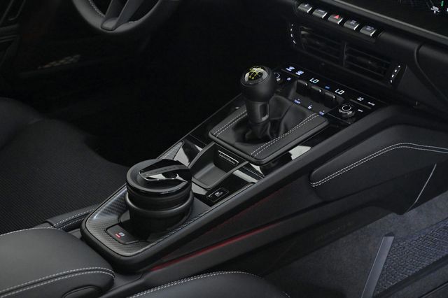 2026 Porsche 911 GT3 - 22969425 - 27