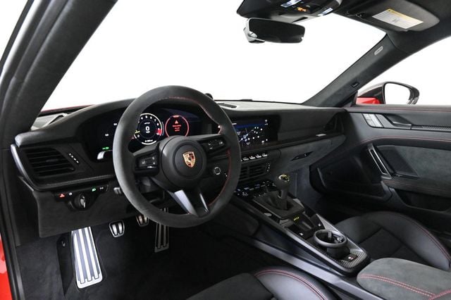 2026 Porsche 911 GT3 - 22976265 - 10