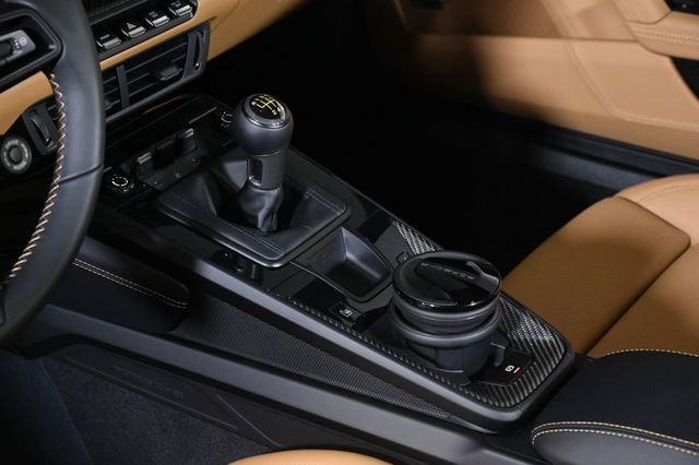 2026 Porsche 911 GT3 - 23022145 - 14