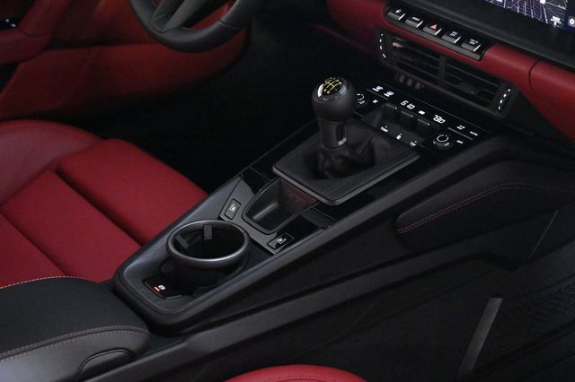 2026 Porsche 911 GT3 - 23032350 - 22
