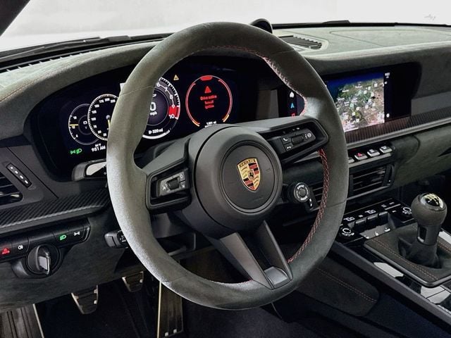 2026 Porsche 911 GT3 - 23064603 - 11